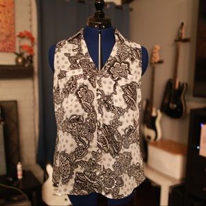 Express Sleeveless Portafino Top - Medium